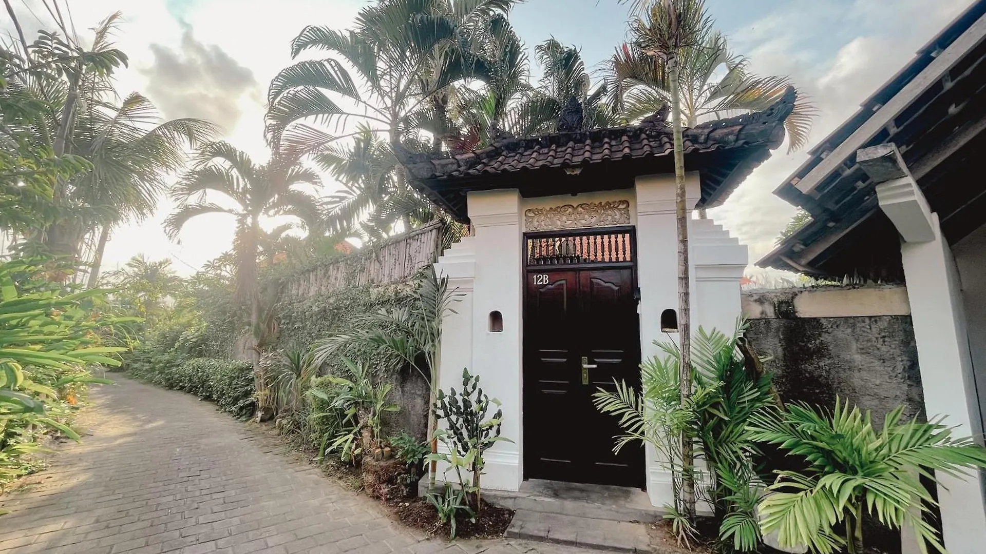 Nawa Villa Private Pool 3Bedrooms Seminyak