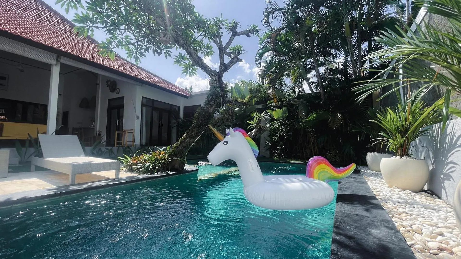 Nawa Villa Private Pool 3Bedrooms Seminyak