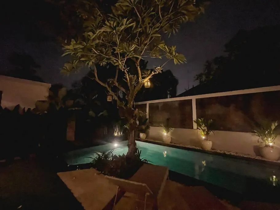 Nawa Villa Private Pool 3Bedrooms Seminyak 0*,  Endonezya