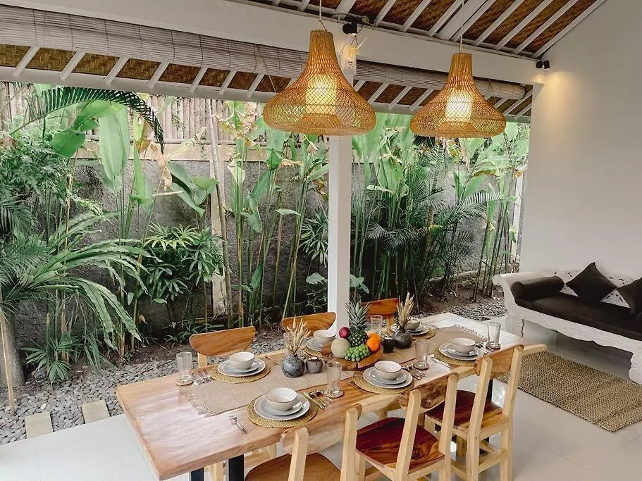 Nawa Villa Private Pool 3Bedrooms Seminyak 0*,  Endonezya